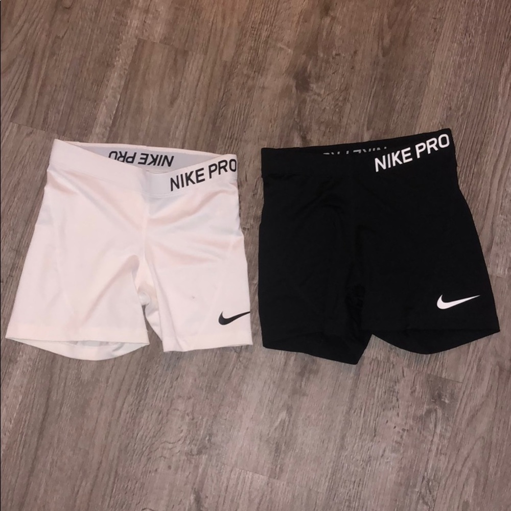 Black/White 4” Nike Pros